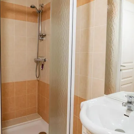 Meuble De Tourisme Du 3 Personnes A Serigas Holiday home