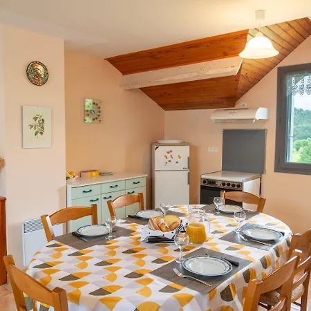 Holiday home Meuble De Tourisme Du 3 Personnes A Serigas